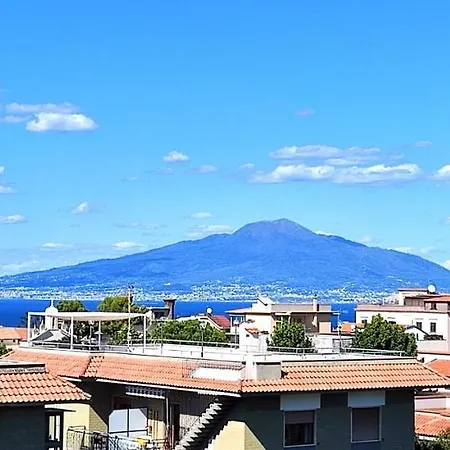 La Quiete A Un Passo Dal Centro Apartment Sorrento Exterior photo